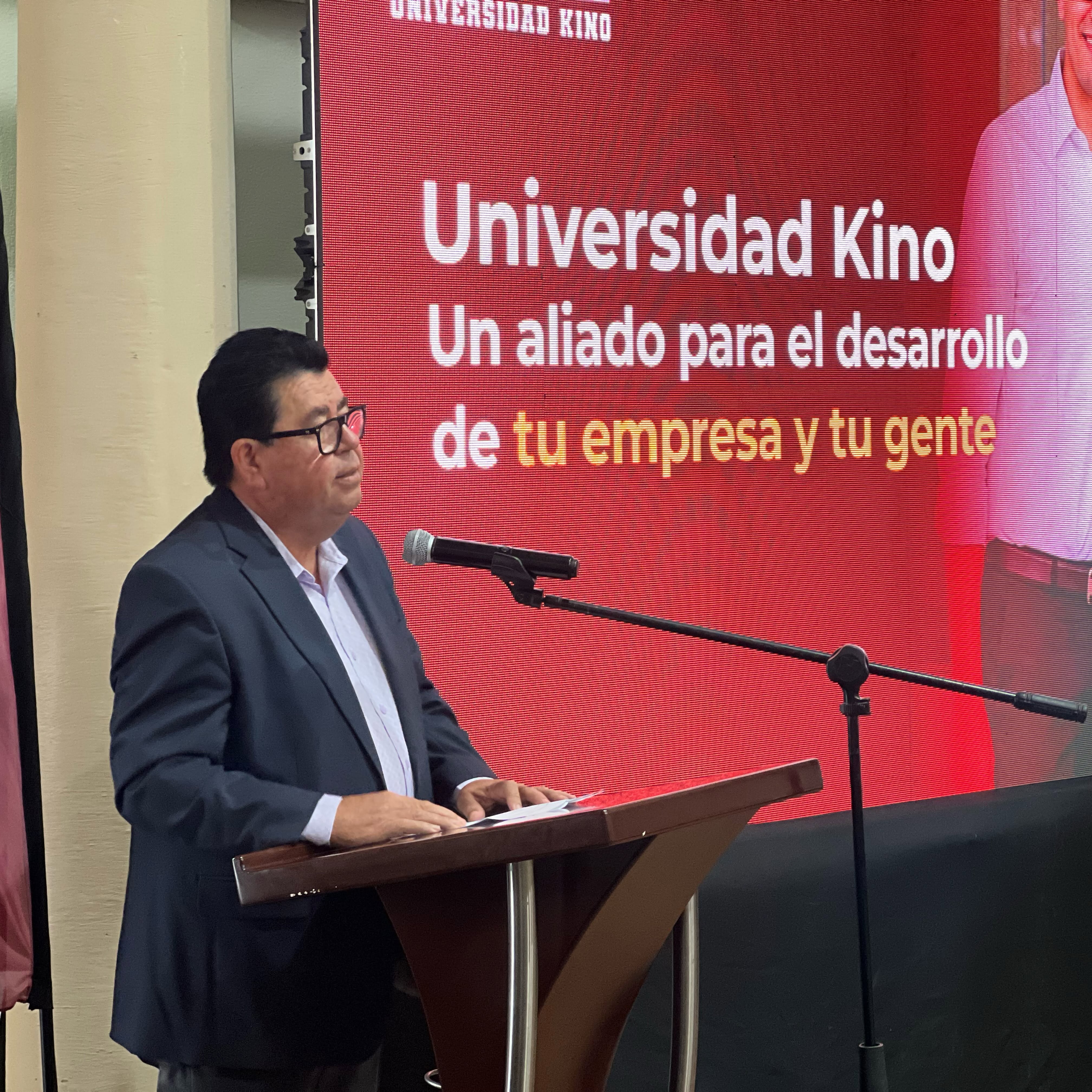 CANACINTRA Hermosillo y Universidad Kino impulsan el liderazgo empresarial con conferencia sobre empresas trascendentes